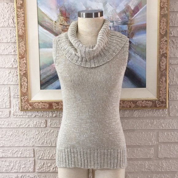 No Tags Slough Collar Sleeveless Sweater Top - Picture 5 of 14